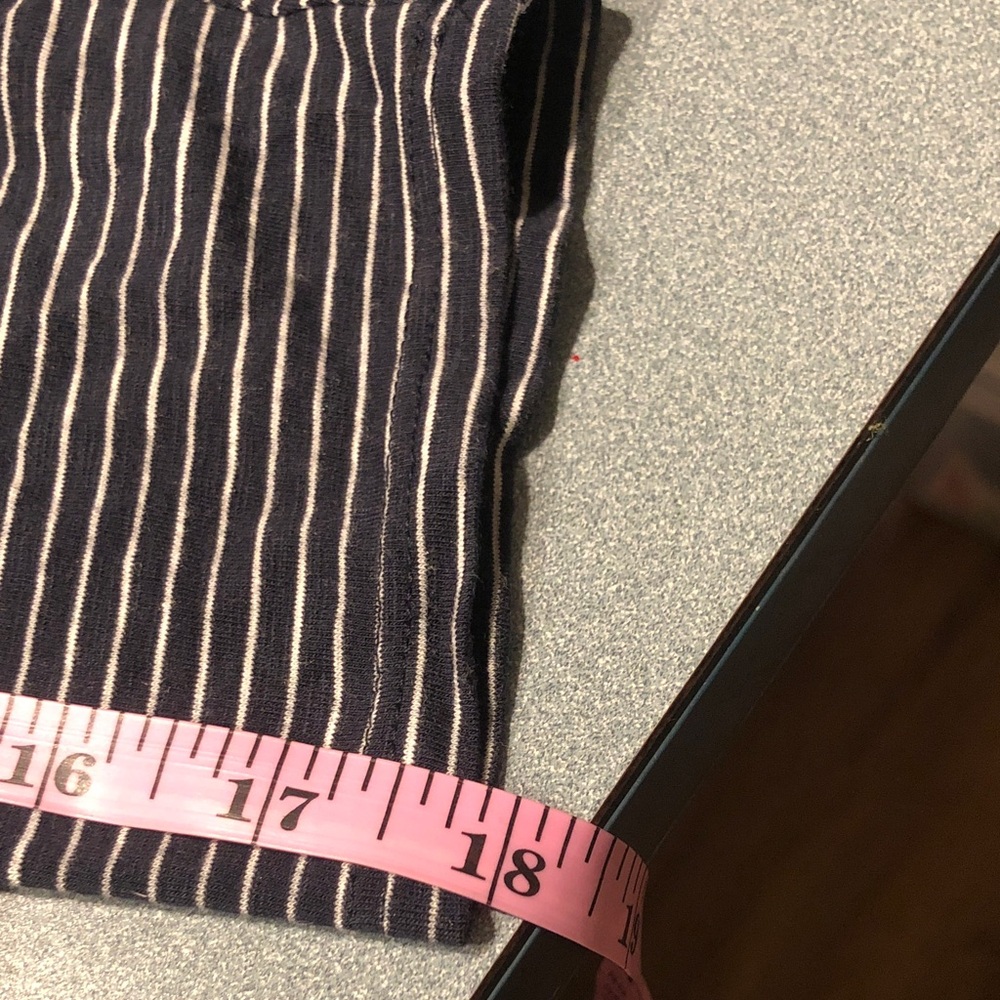 Women’s Striped Black and White Top - Picture 14 of 14